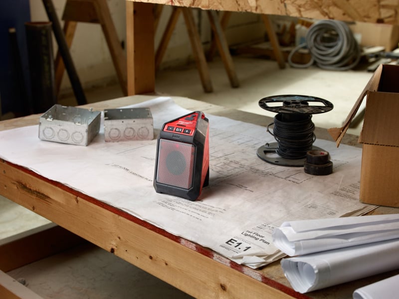 Milwaukee 12 volt radio best sale